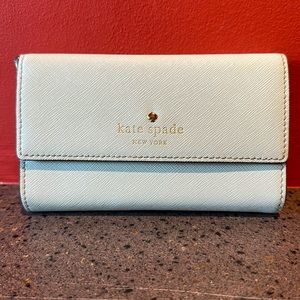 Kate Spade tri-fold billfold in light aqua blu